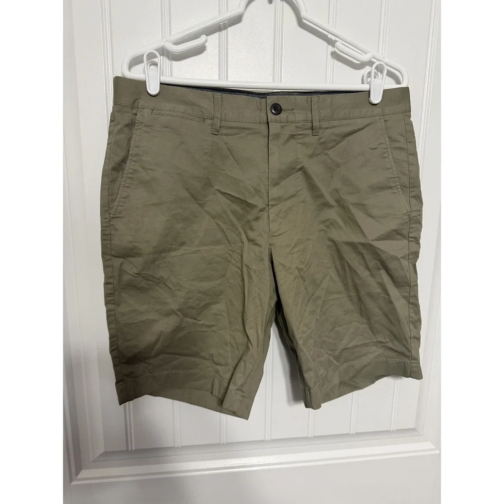 J.Crew Shorts Mens 32 Olive Green Chino 9 Inch Inseam Cotton Stretch EUC
